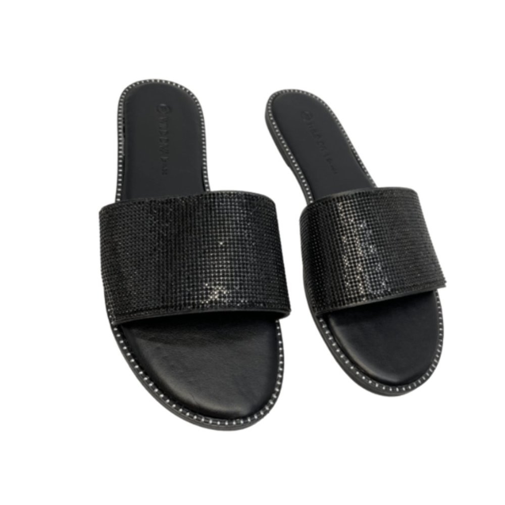 WOMEN'S FLAT SANDALS